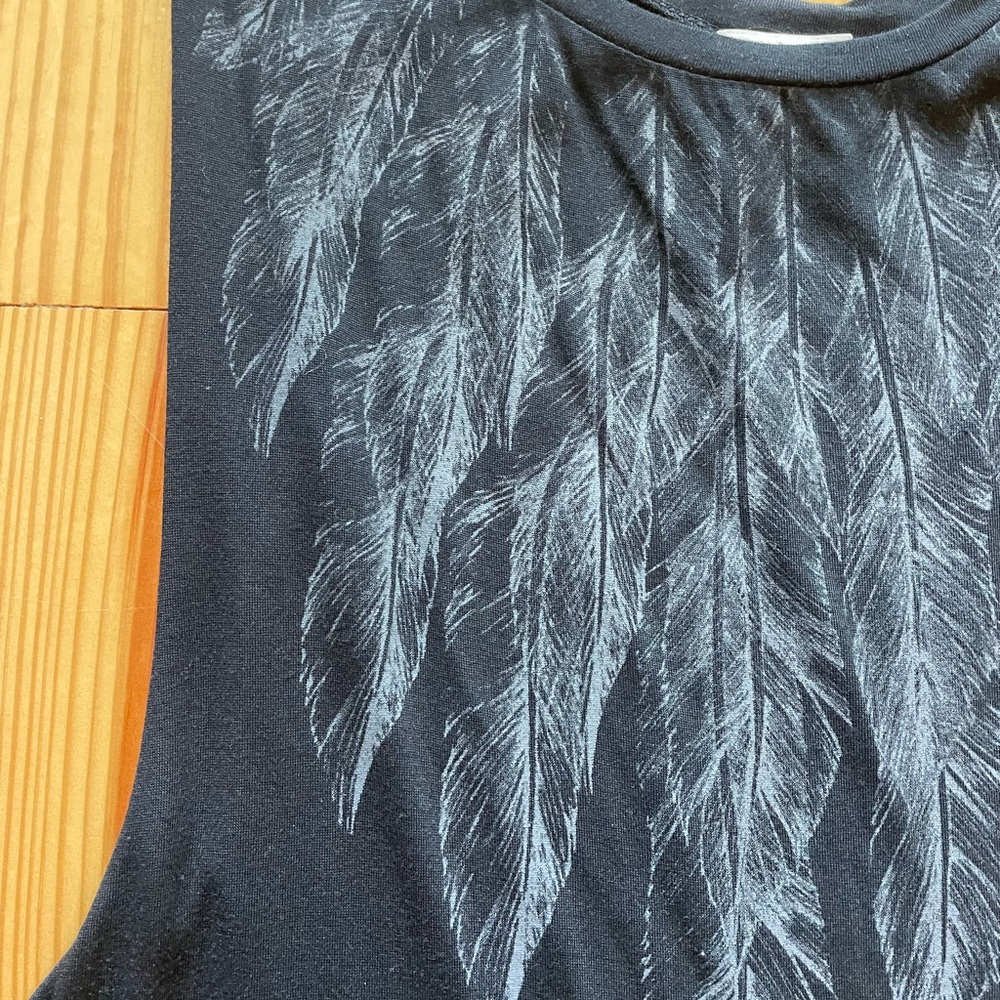 Haute Hippie Black Muscle Tee with Feather Pattern - Picture 2 of 4